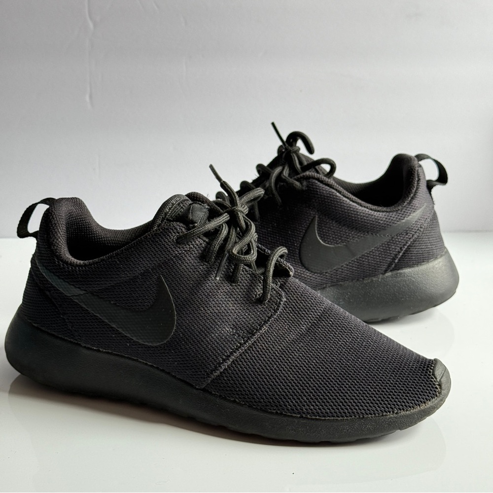 Nike Black Women's Sneakers